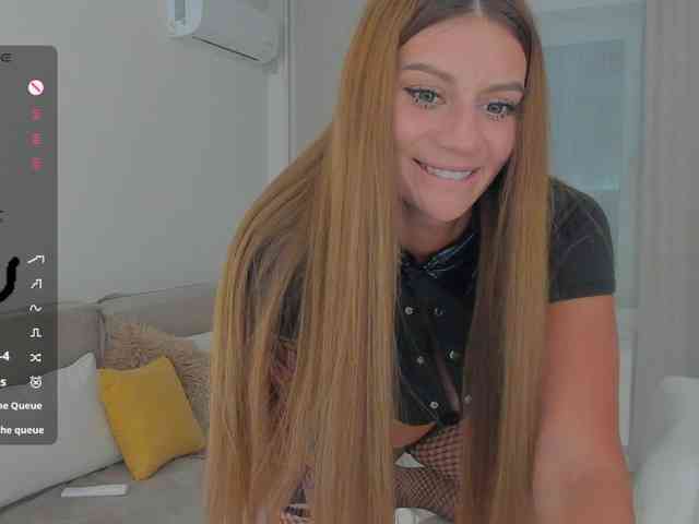 LuckyLady01 webcam