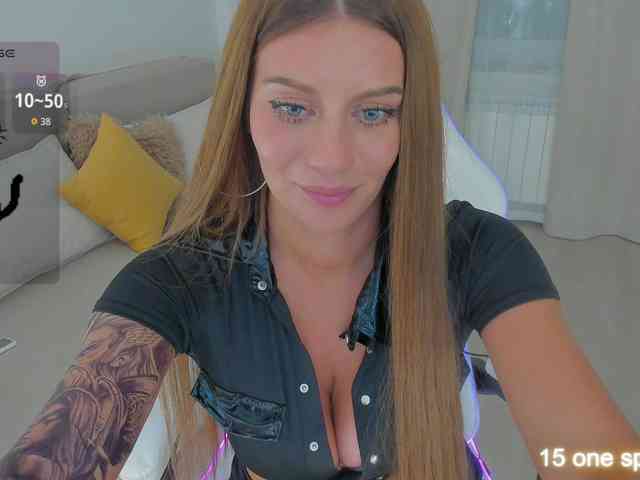 LuckyLady01 webcam