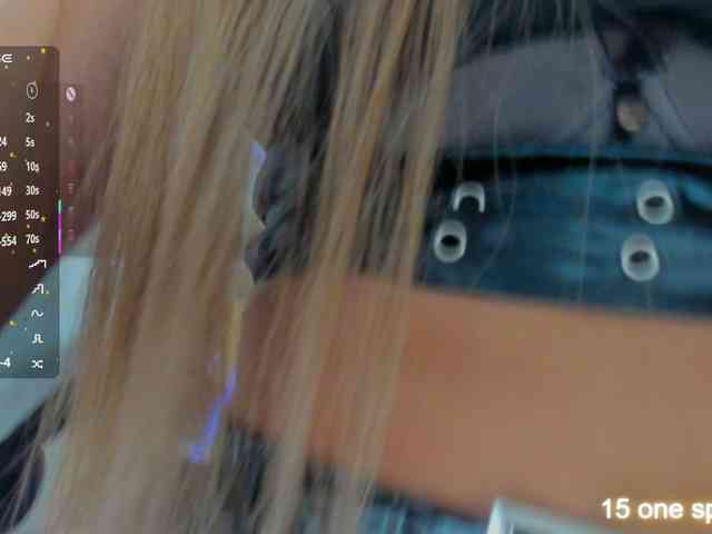 LuckyLady01 webcam