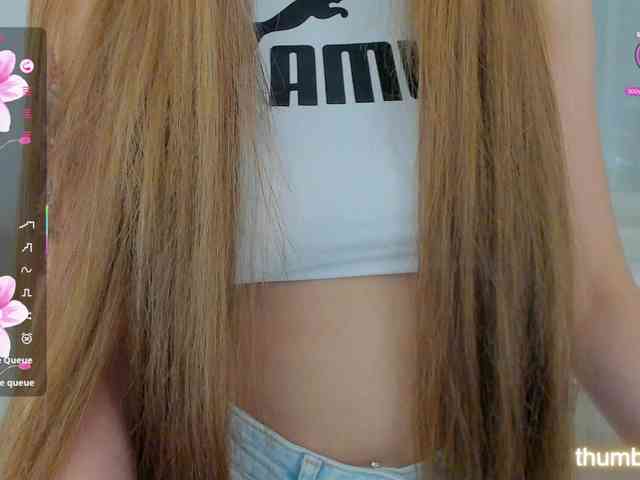LuckyLady01 webcam