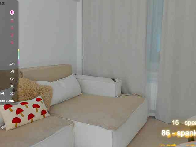 LuckyLady01 webcam