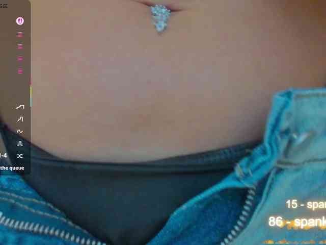 LuckyLady01 webcam