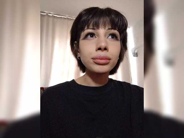 Tinablackkk's BongaCams show and profile
