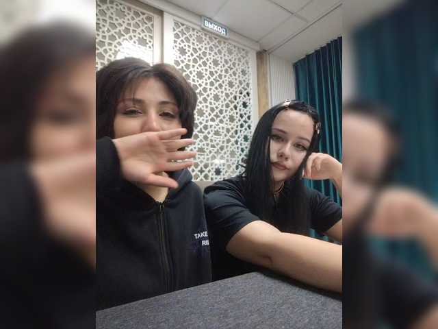 Tinablackkk live cam on BongaCams