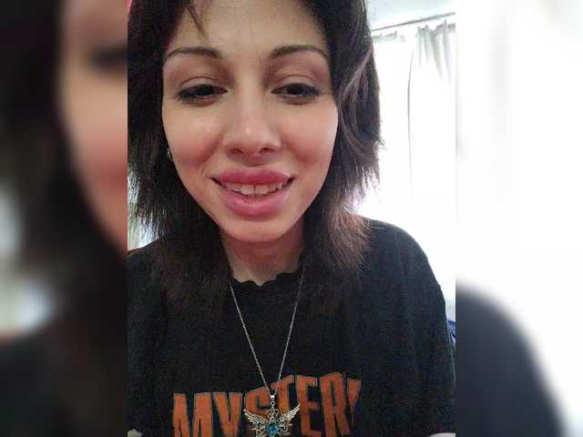 Tinablackkk's BongaCams show and profile