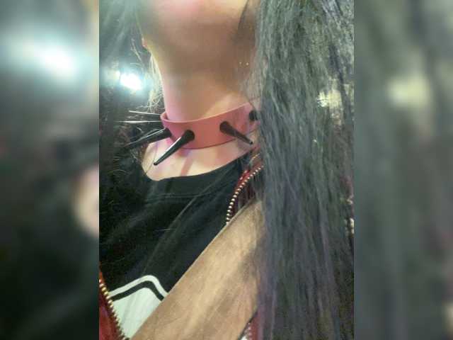 Tinablackkk live cam preview