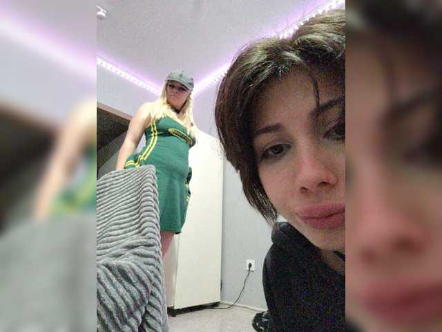 Tinablackkk live cam on BongaCams