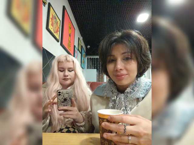 Tinablackkk live cam