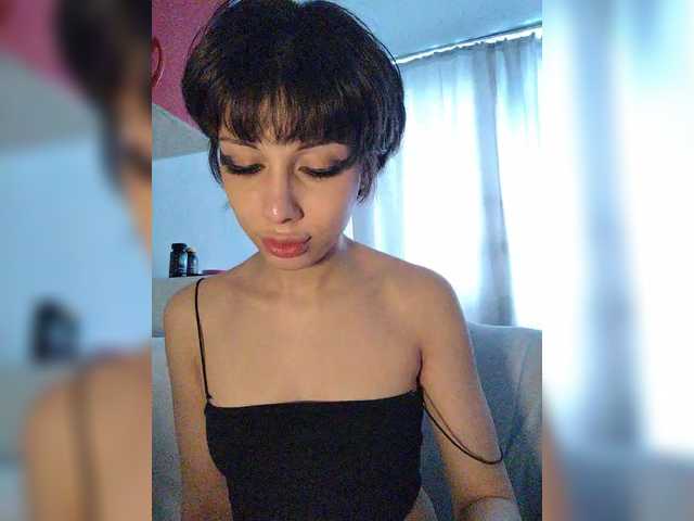 Tinablackkk's BongaCams show and profile