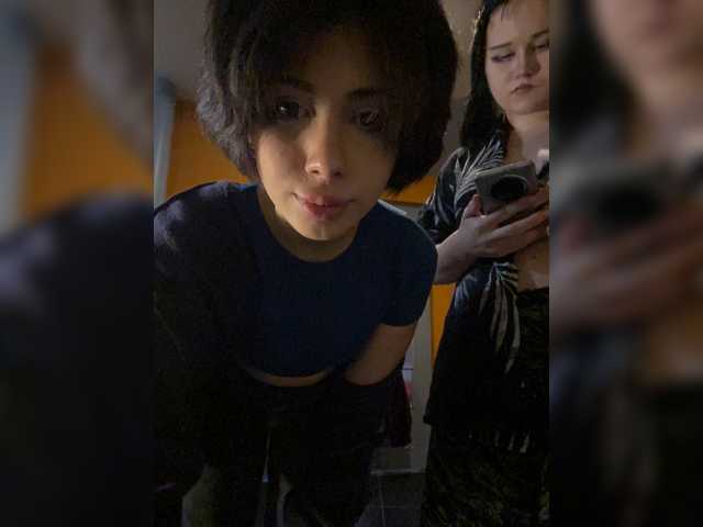 Tinablackkk live cam on BongaCams