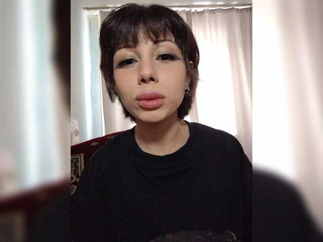 Tinablackkk's BongaCams show and profile