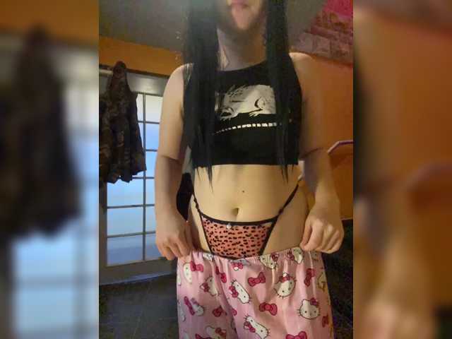 Tinablackkk live cam
