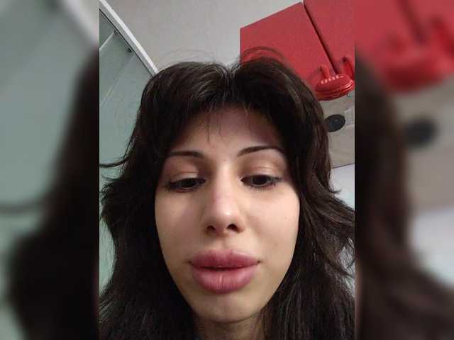 Tinablackkk's BongaCams show and profile