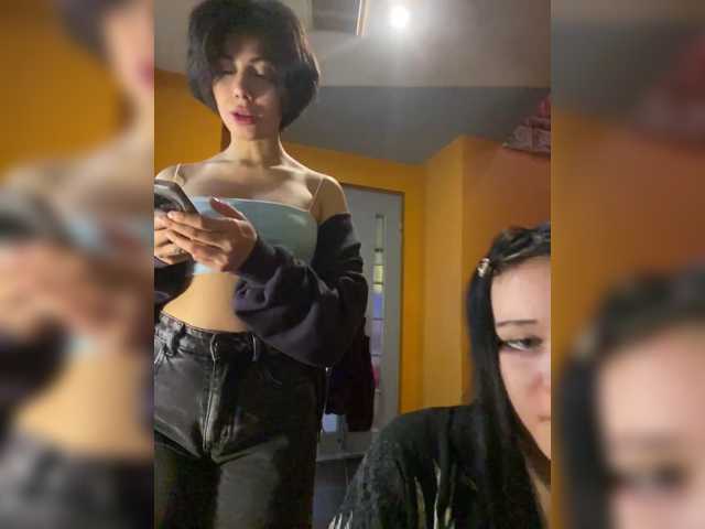 Tinablackkk live cam on BongaCams