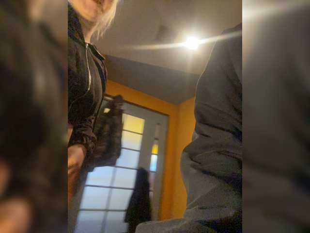 Tinablackkk live cam
