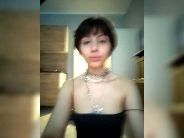Tinablackkk live cam