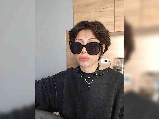 Tinablackkk webcam
