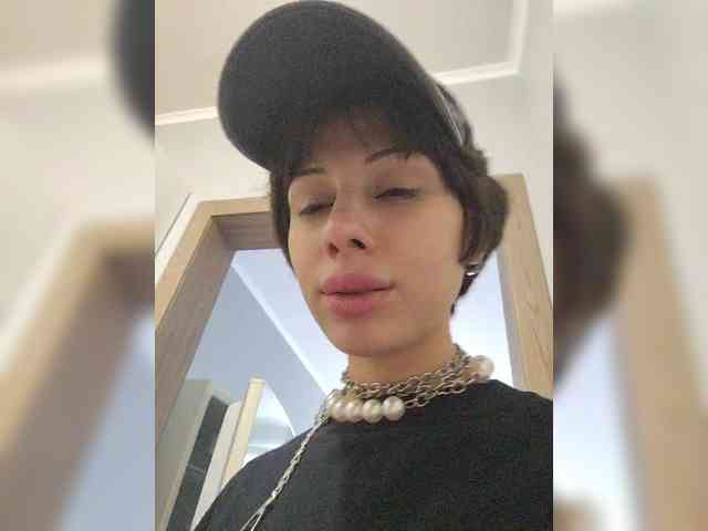 Tinablackkk webcam