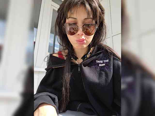 Tinablackkk webcam