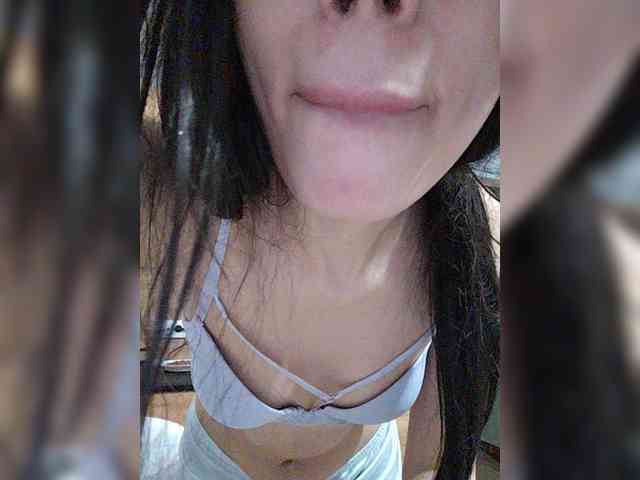 Tinablackkk webcam
