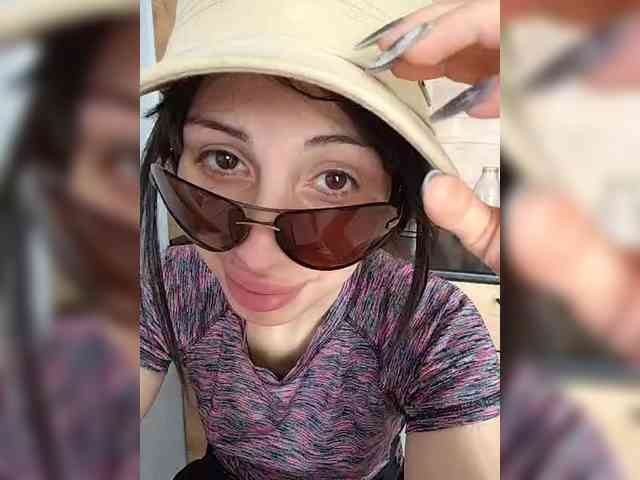 Tinablackkk webcam