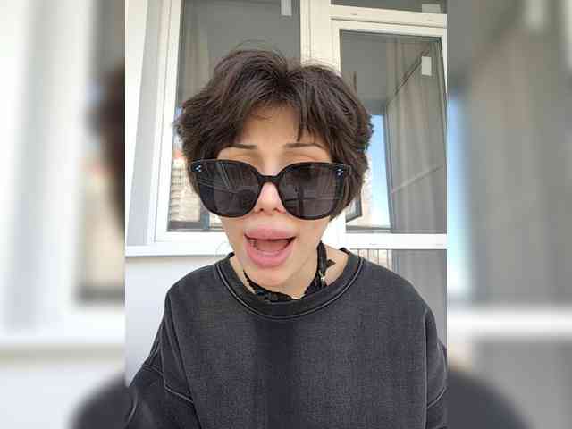 Tinablackkk webcam
