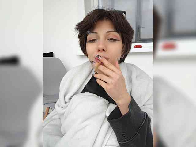 Tinablackkk webcam