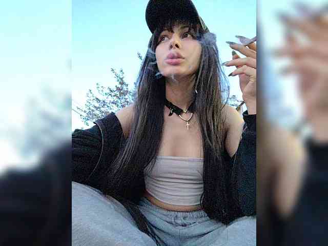 Tinablackkk webcam
