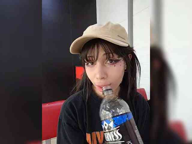 Tinablackkk webcam