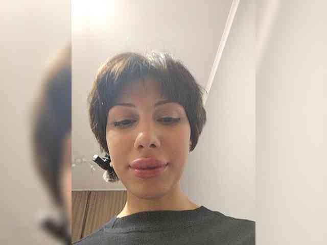 Tinablackkk webcam
