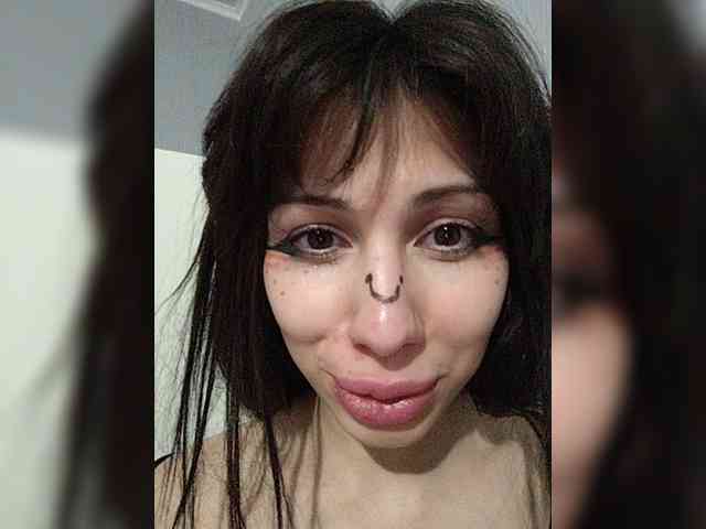 Tinablackkk webcam