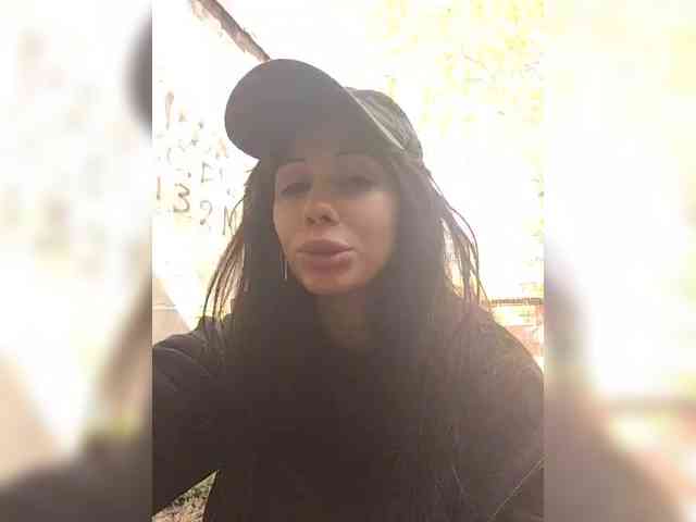 Tinablackkk webcam