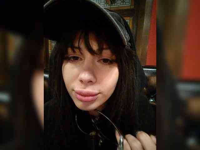 Tinablackkk webcam