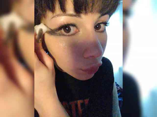 Tinablackkk Live Webcam on BongaCams