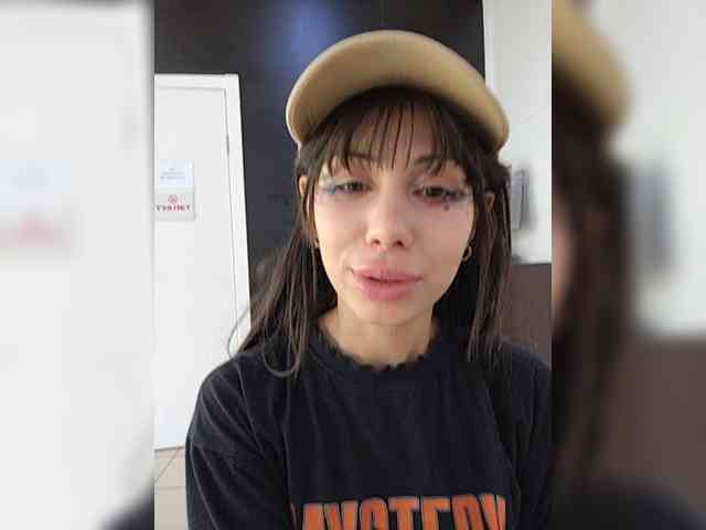 Tinablackkk webcam