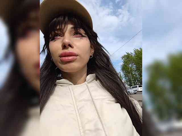 Tinablackkk webcam