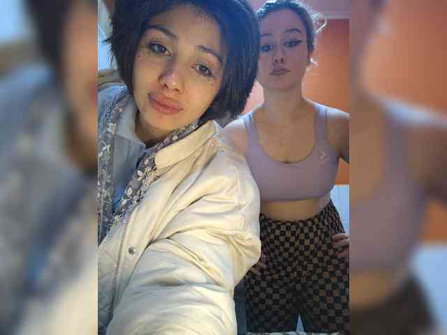 live on webcam Tinablackkk