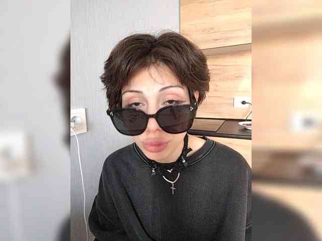 Tinablackkk webcam