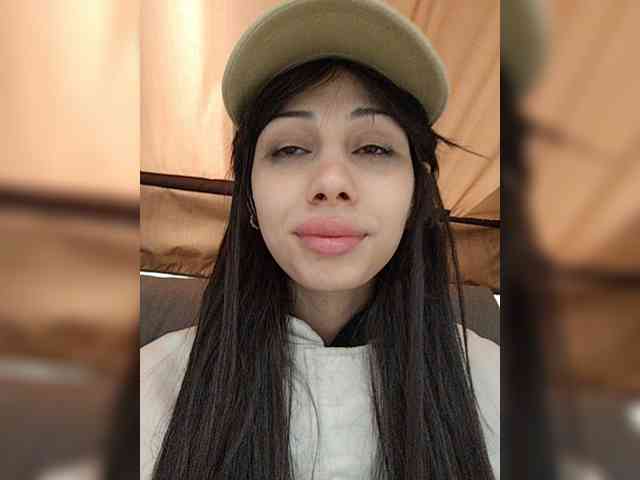 Tinablackkk webcam