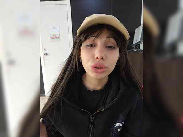 Tinablackkk webcam