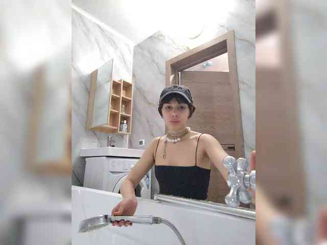 Tinablackkk webcam