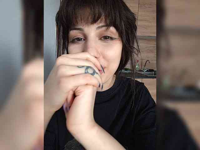 Tinablackkk webcam