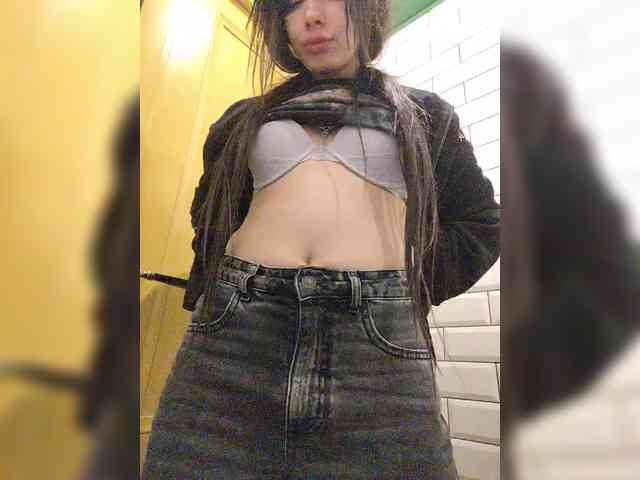 Tinablackkk webcam
