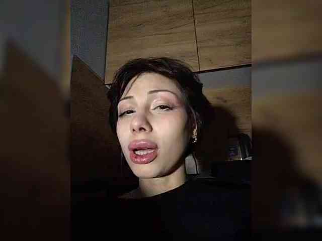 Tinablackkk webcam