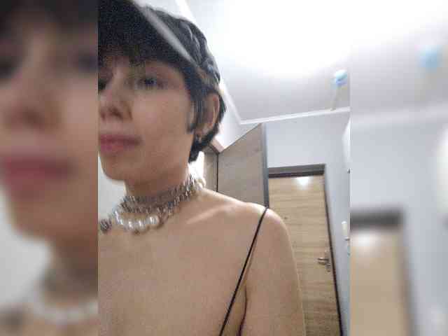 Tinablackkk webcam