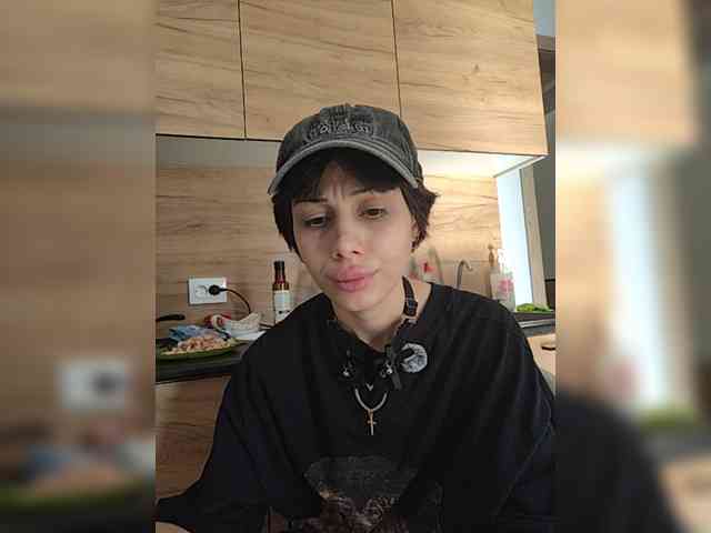Tinablackkk webcam