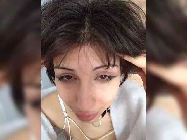 Tinablackkk webcam