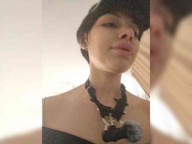Tinablackkk webcam