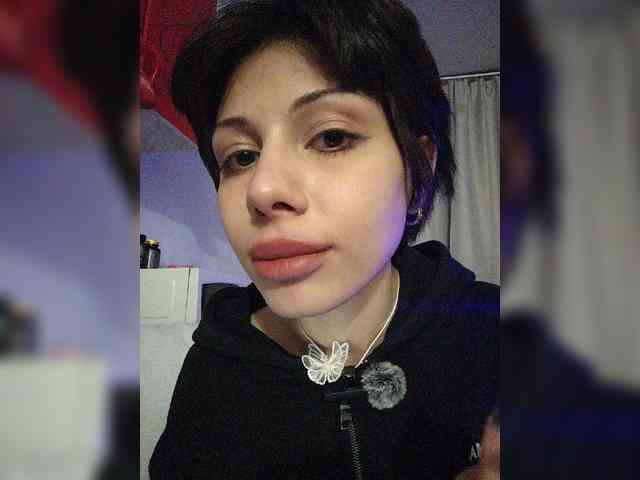 Tinablackkk Live Webcam on BongaCams