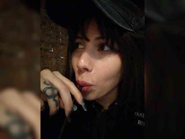 Tinablackkk webcam
